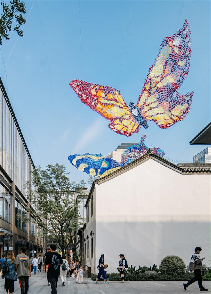 围着古建而立的南京万象天地,是如何焕发老城区的年轻商业魅力?